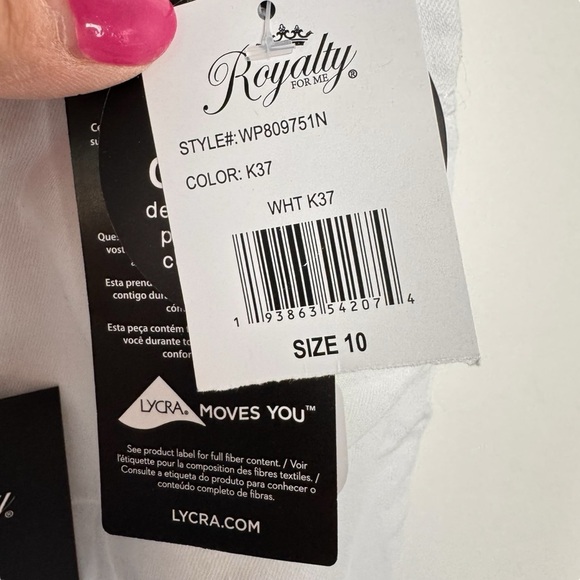 NWT Royalty for Me WWB mid rise boot cut white jeans size 10 - Picture 5 of 8